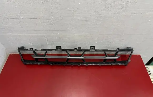 BMW X6 G06 Front bumper lower grill 8493003 51118493003