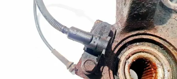 Chrysler PT Cruiser ABS brake wheel speed sensor 05273333ae 25.0711-6903.4
