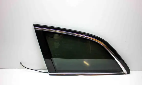 Audi Q7 4L Rear side window 43R001604