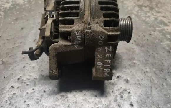 Opel Zafira A Generator/alternator 0124415005