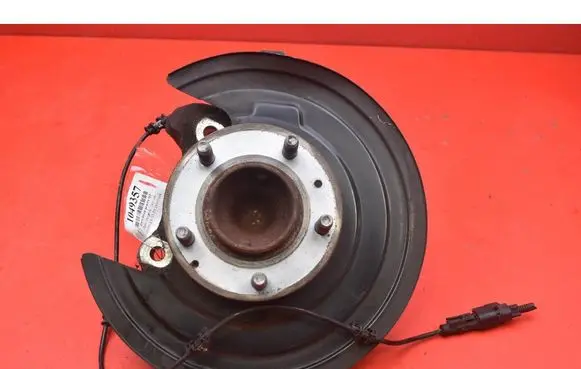 Opel Insignia A Front wheel hub spindle knuckle 