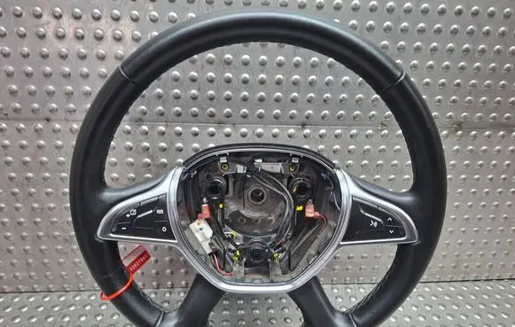 Dacia Duster II Steering wheel S26279951 484007487R