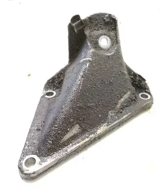 BMW 5 E60 E61 Engine mounting bracket 6761149