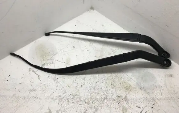 KIA Sorento Front wiper blade arm