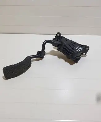 Audi A6 S6 C6 4F Accelerator throttle pedal 4F2721523 6PV00898402