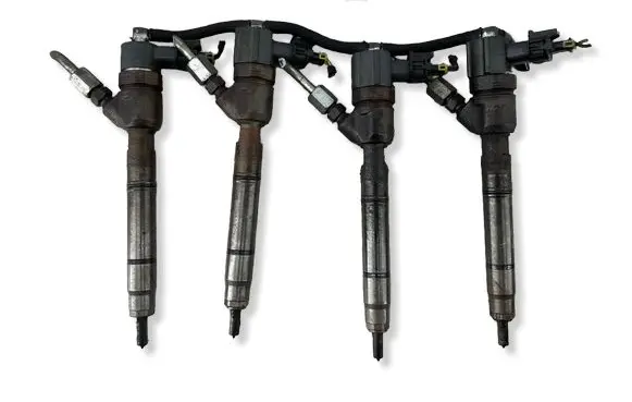 Hyundai i30 Fuel injectors set 0445110320