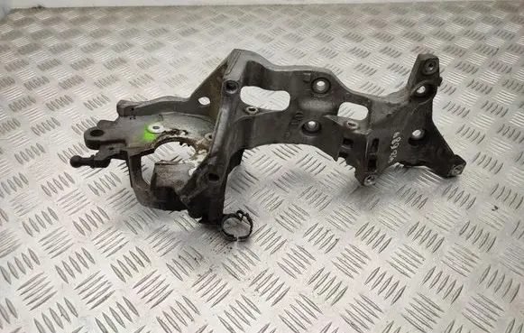 Skoda Octavia Mk3 (5E) Generator/alternator bracket 04L903143B