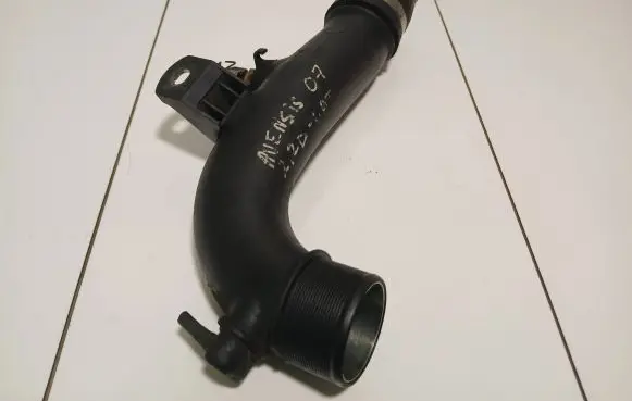 Toyota Avensis T250 Intercooler hose/pipe 173620R010