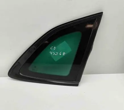Skoda Scala Rear side window 657845298