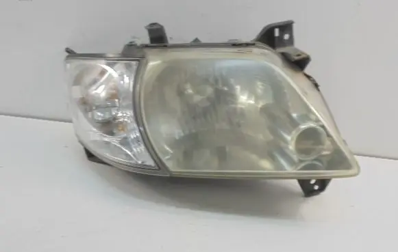 Mazda MPV II LW Headlight/headlamp P2020R