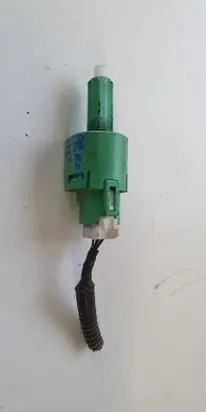 Toyota Prius (XW30) Brake pedal sensor switch