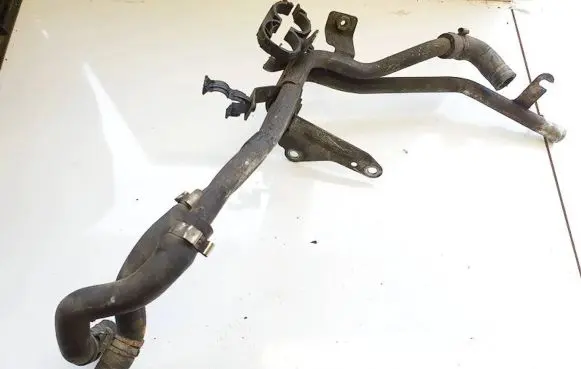 Volkswagen Polo IV 9N3 Engine coolant pipe/hose a85