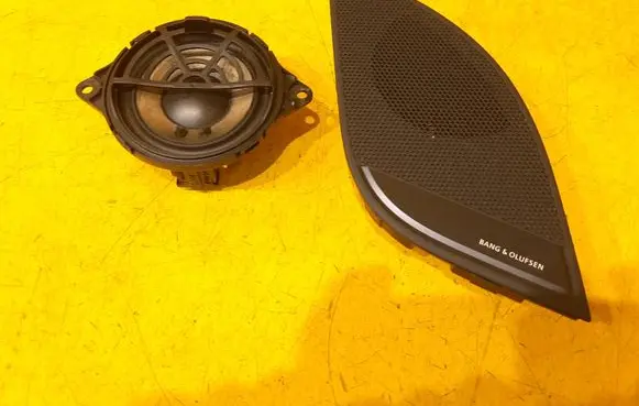Audi A4 S4 B9 Panel speaker 8W0035416D