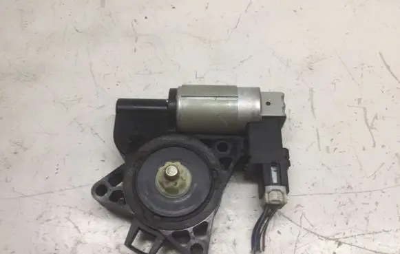 Mazda 3 I Rear door window regulator motor 6J6A5958X CMO11760 TD774218