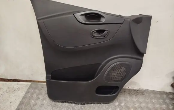 Renault Trafic III (X82) Front door card panel trim 809013109R 200830966 806700006R