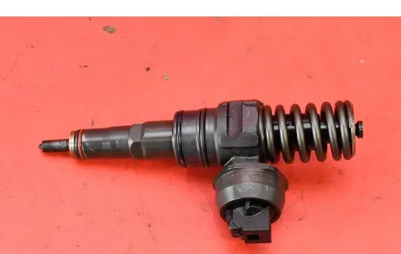 Audi A4 S4 B6 8E 8H Fuel injector 038130073BA