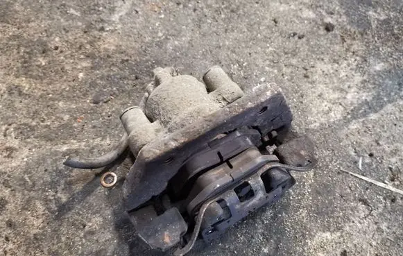 BMW X5 E53 Rear brake caliper