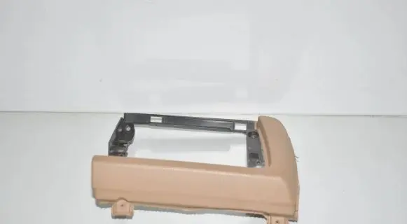 BMW 7 F01 F02 F03 F04 Front trunk storage compartment trim 9170384