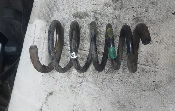 Volvo XC90 Rear coil spring