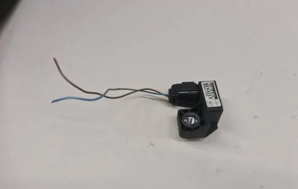 Renault Scenic II - Grand scenic II Airbag deployment crash/impact sensor 8200411025 601298200