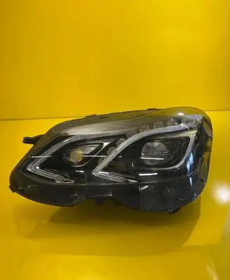 Mercedes-Benz E W212 Headlight/headlamp A2128205539