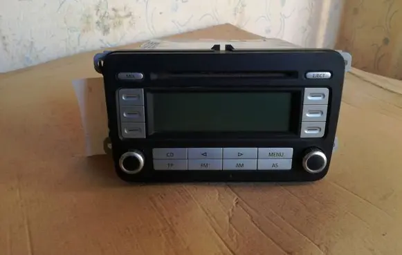 Volkswagen Eos Radio/CD/DVD/GPS head unit 1K0035186S