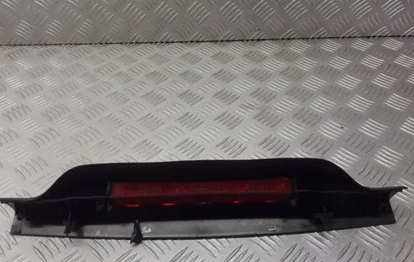 Ford Focus Third/center stoplight