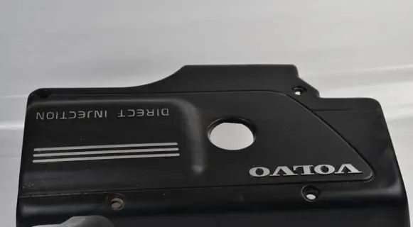 Volvo V70 Engine cover (trim)