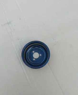 Volkswagen Touran I Water pump pulley 03D121028B