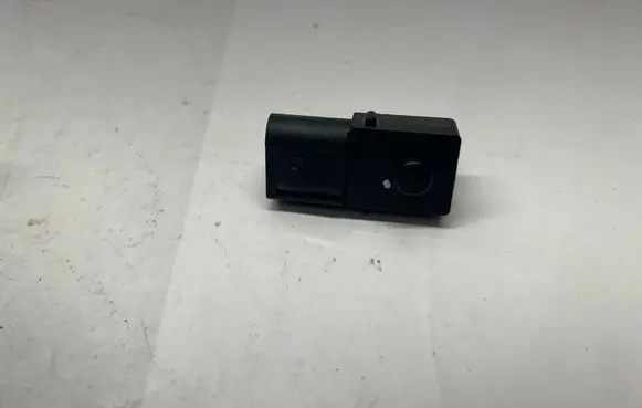 Mercedes-Benz GL X166 Air pressure sensor A1669050500