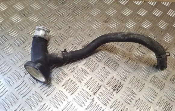 Toyota Avensis Verso Engine coolant pipe/hose