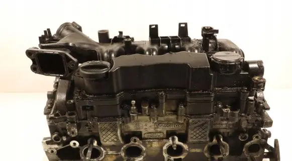 Peugeot 308 Engine head 9655911480
