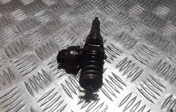 Audi A3 S3 8P Fuel injector 038130073BQ 0414720312