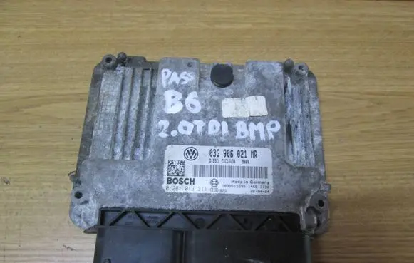 Volkswagen PASSAT B6 Engine control unit/module 03G906021MR 1039S15595 0281013311