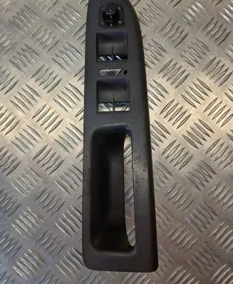 Volkswagen Golf Plus Front door interior handle trim 5M1867371B 3T0959565A