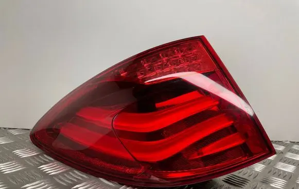 Rear/tail lights