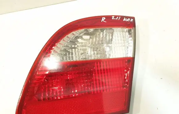 Tailgate rear/tail lights