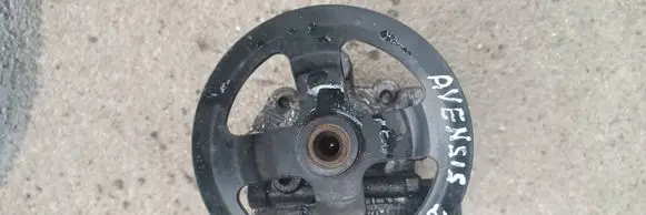 Toyota Avensis T220 Power steering pump