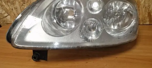 Volkswagen Touran I Headlight/headlamp 1T0941005