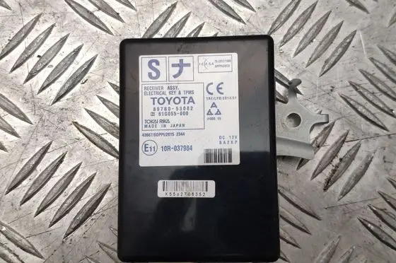Lexus IS III XE30 Keyless (KESSY) go control unit/module 897B053082