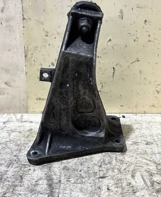 BMW 3 E46 Engine mounting bracket 6754185 22116754185 1095084