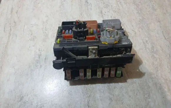 Citroen Berlingo Fuse module 9675878280