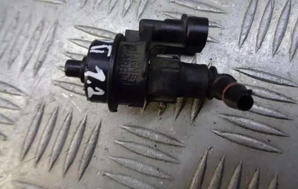 Fiat Punto (188) Valve 0013770