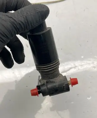 Land Rover Range Rover Sport L320 Windscreen/windshield washer pump 1011285