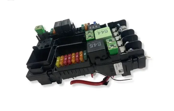 Volkswagen Golf VII Fuse module 5Q0937125A
