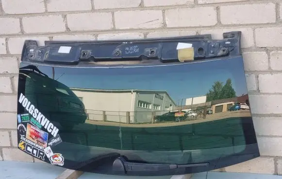 Volkswagen Touareg I Rear windscreen/windshield window 