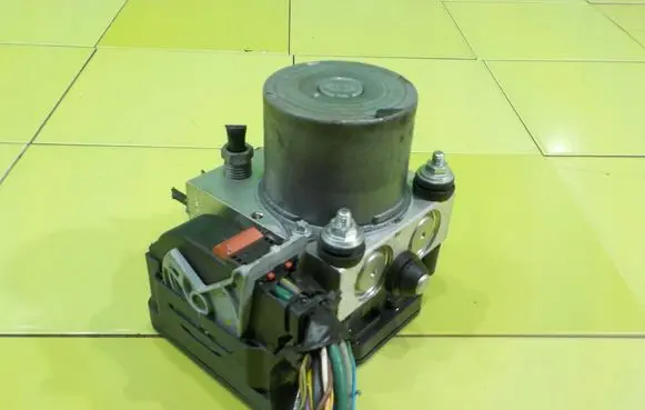 Jaguar XE ABS Pump 0265255604