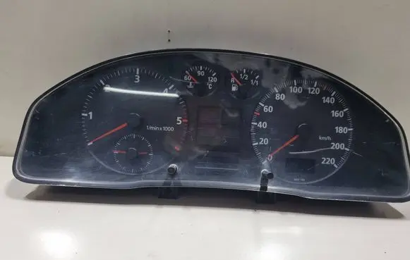 Audi A4 S4 B5 8D Speedometer (instrument cluster) 88311225