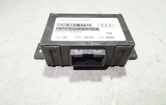 Audi A8 S8 D2 4D Alarm control unit/module 4D0951173D