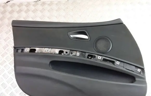 BMW 3 E90 E91 Front door card panel trim